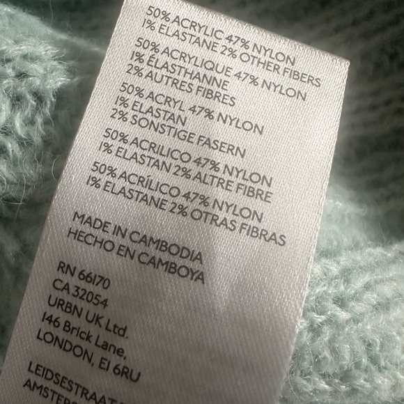 Kimchi Blue Urban Outfitters Sweater Knit Tank Top Vest - Picture 6 of 8